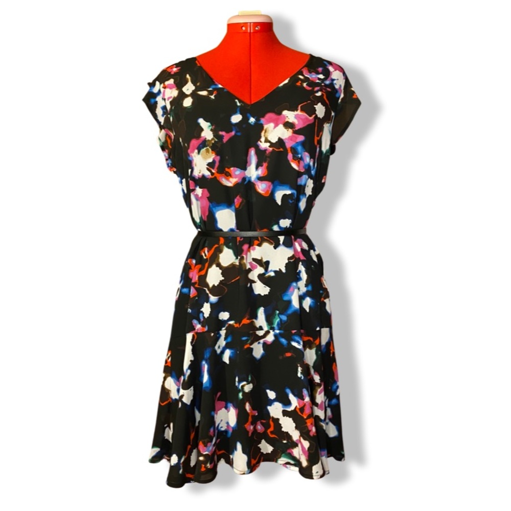 1.STATE NWT Floral Print  Dress